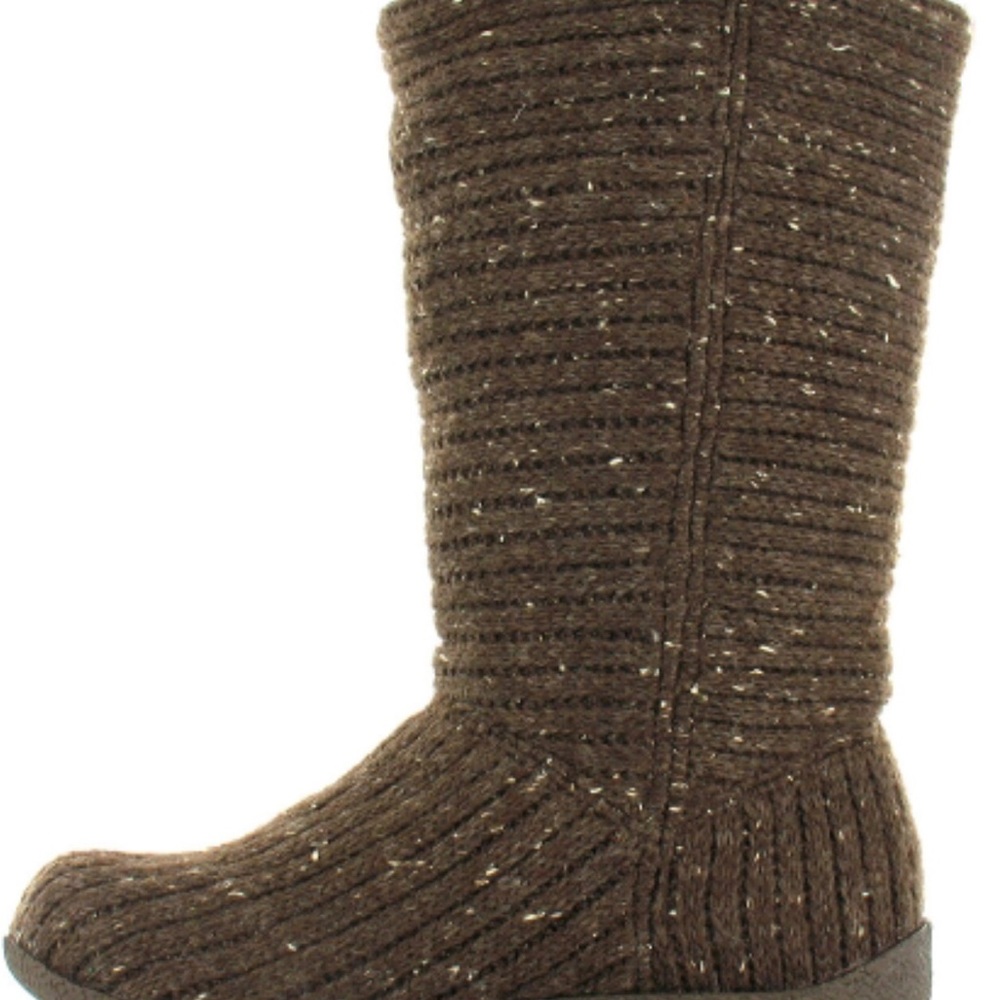 Rocket Dog knitted boots.